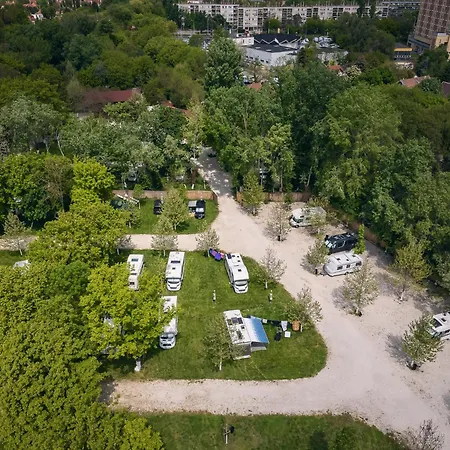 Arena Kemping & Vendeghaz 3* Budapešť