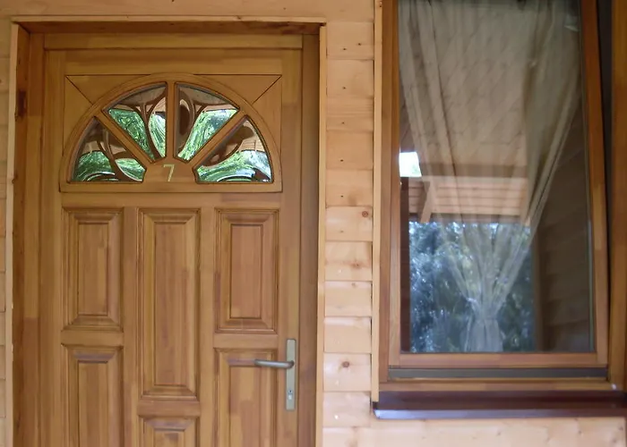 בית הארחה Arena Kemping & Vendeghaz 3*