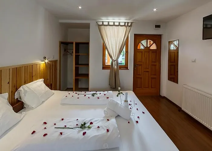 בית הארחה Arena Kemping & Vendeghaz